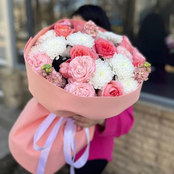 Сборный букет "Камелия"