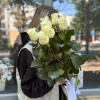 Букет из 7 голландских белых роз  "Мондиаль"