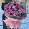 Букет из кустовых пионовидных роз "Розовая бестия"